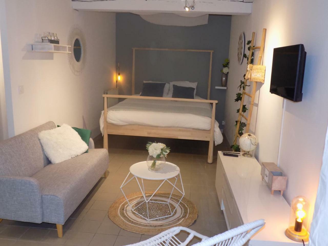 Charmant Studio A Colombages Морле Экстерьер фото