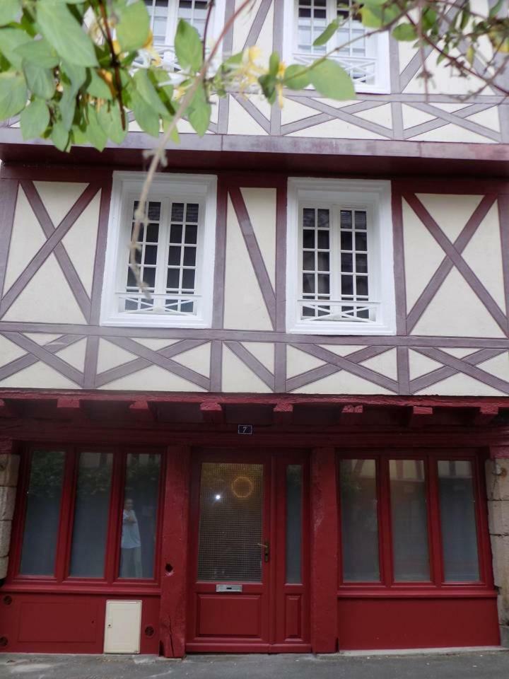 Charmant Studio A Colombages Морле Экстерьер фото